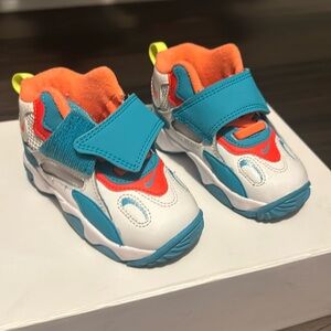 Kids Unisex NIKE shoe